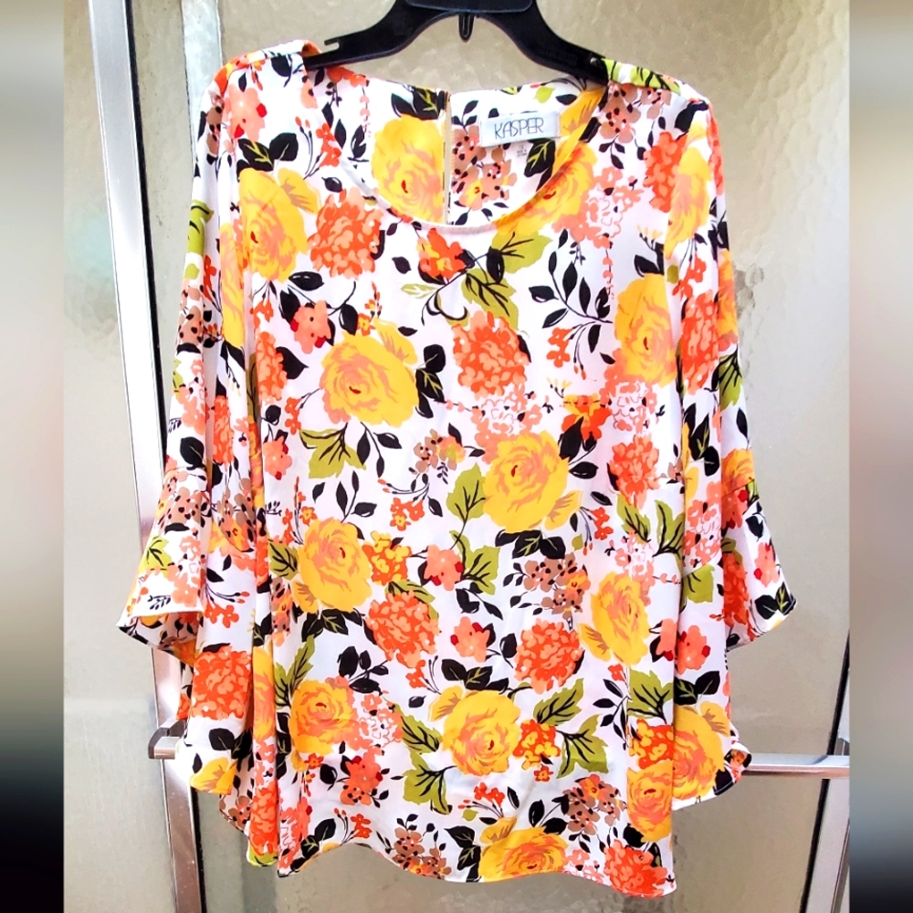 NWT MULTICOLORED Floral  Blouse by Kasper. Sz 1X, Bell shaped Sleeves; $60.
